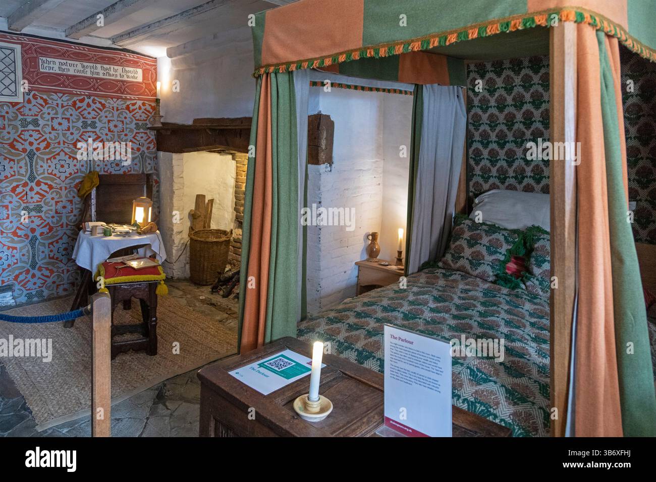 Intérieur, chambre, lit, lieu de naissance de Shakespeare, Stratford-upon-Avon, Warwickshire, Angleterre, Grande-Bretagne Banque D'Images