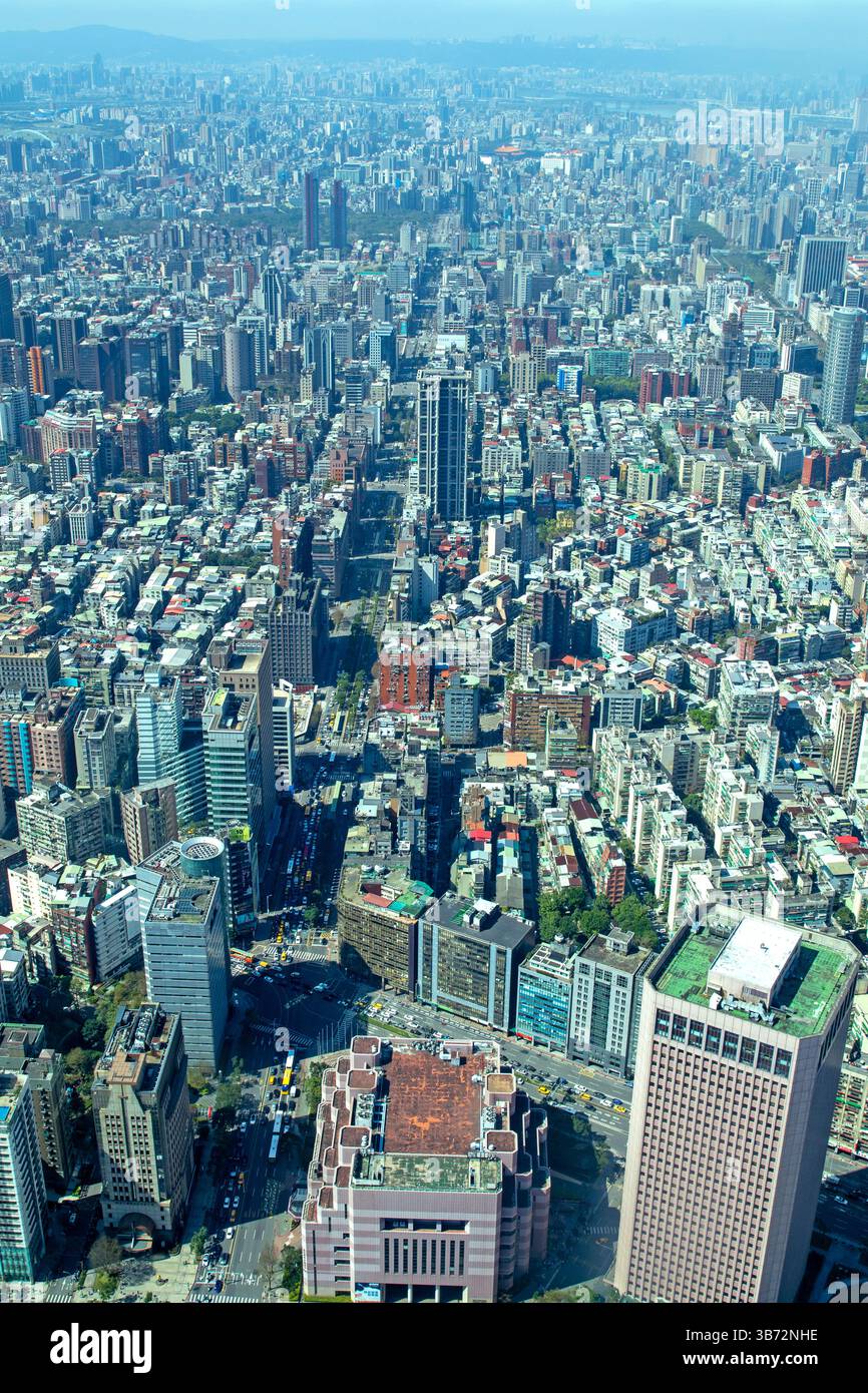 Vue sur Taipei depuis la tour Taipei 101 Banque D'Images