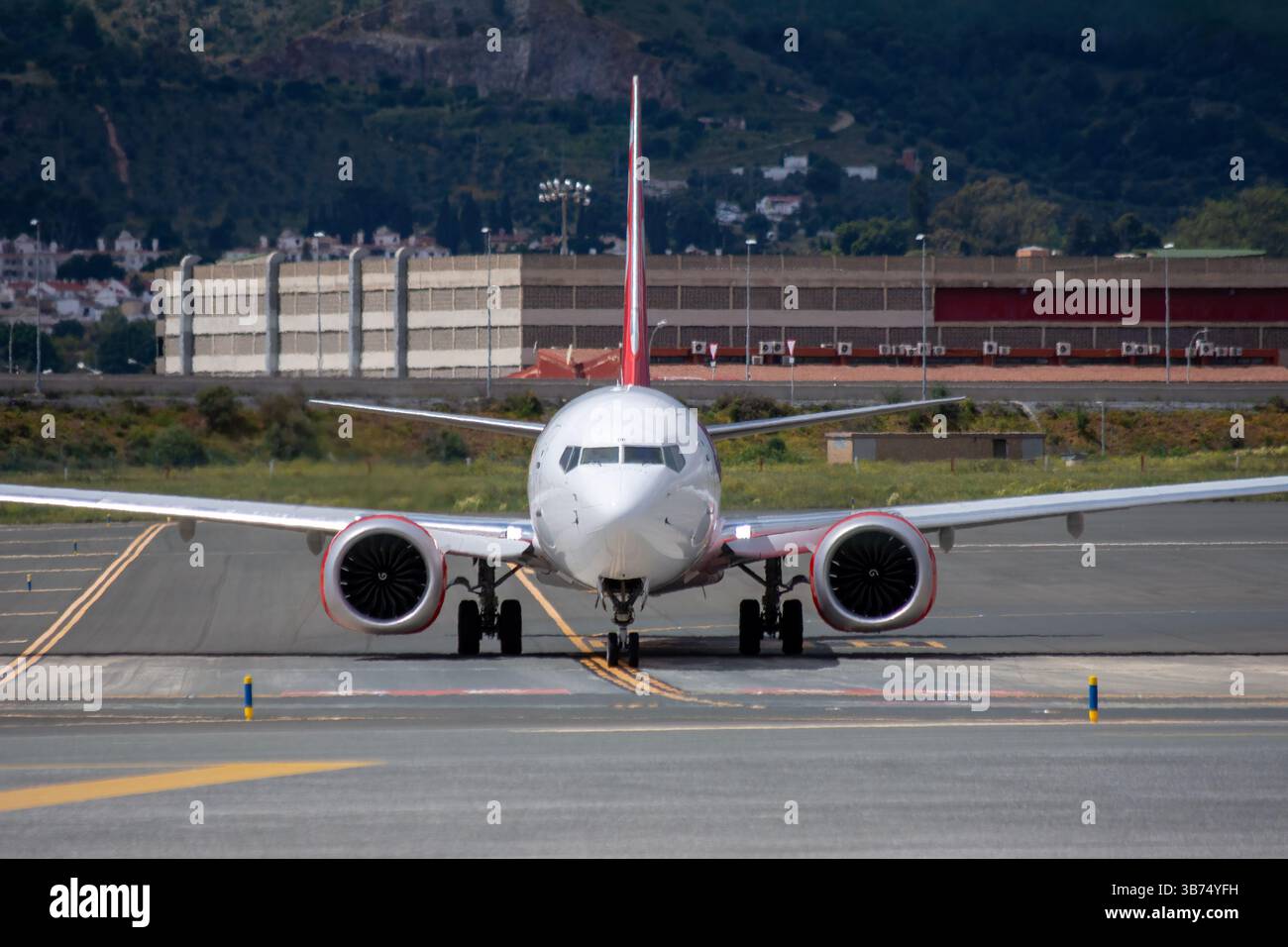 Avion de ligne moderne Boeing 737 9 MAX de Corendon Dutch Airlines à l'aéroport de Málaga Costa del sol, immatriculé pH-CDR. Banque D'Images