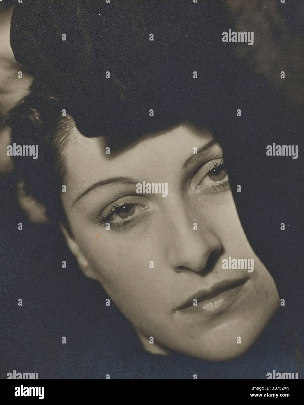 Dora Maar. Musée : © Man Ray Trust. Banque D'Images