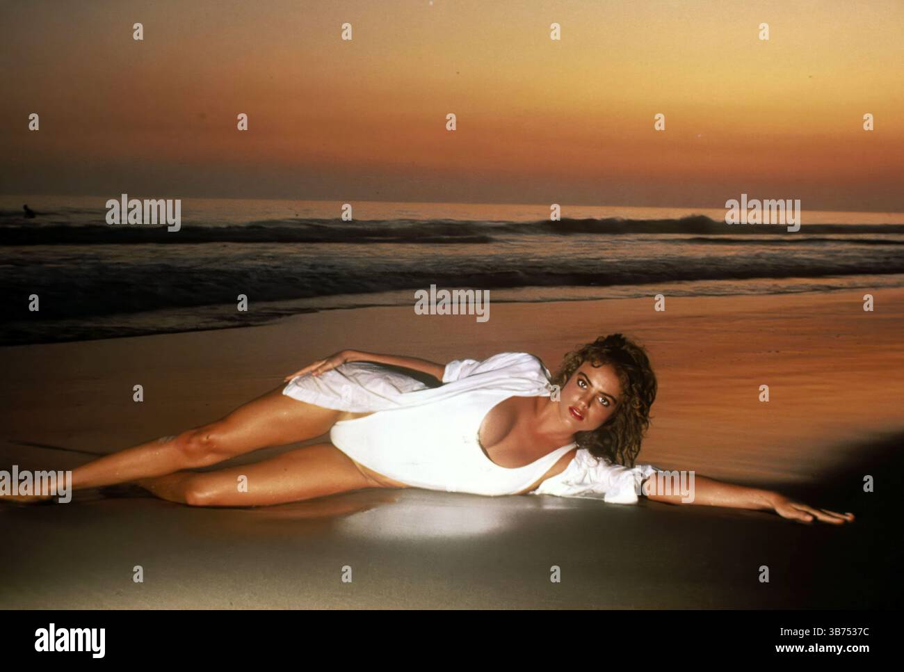 MICHELLE JOHNSON dans BLAME IT ON RIO (1984), réalisé par STANLEY DONEN. Crédit : 20TH CENTURY FOX / album Banque D'Images