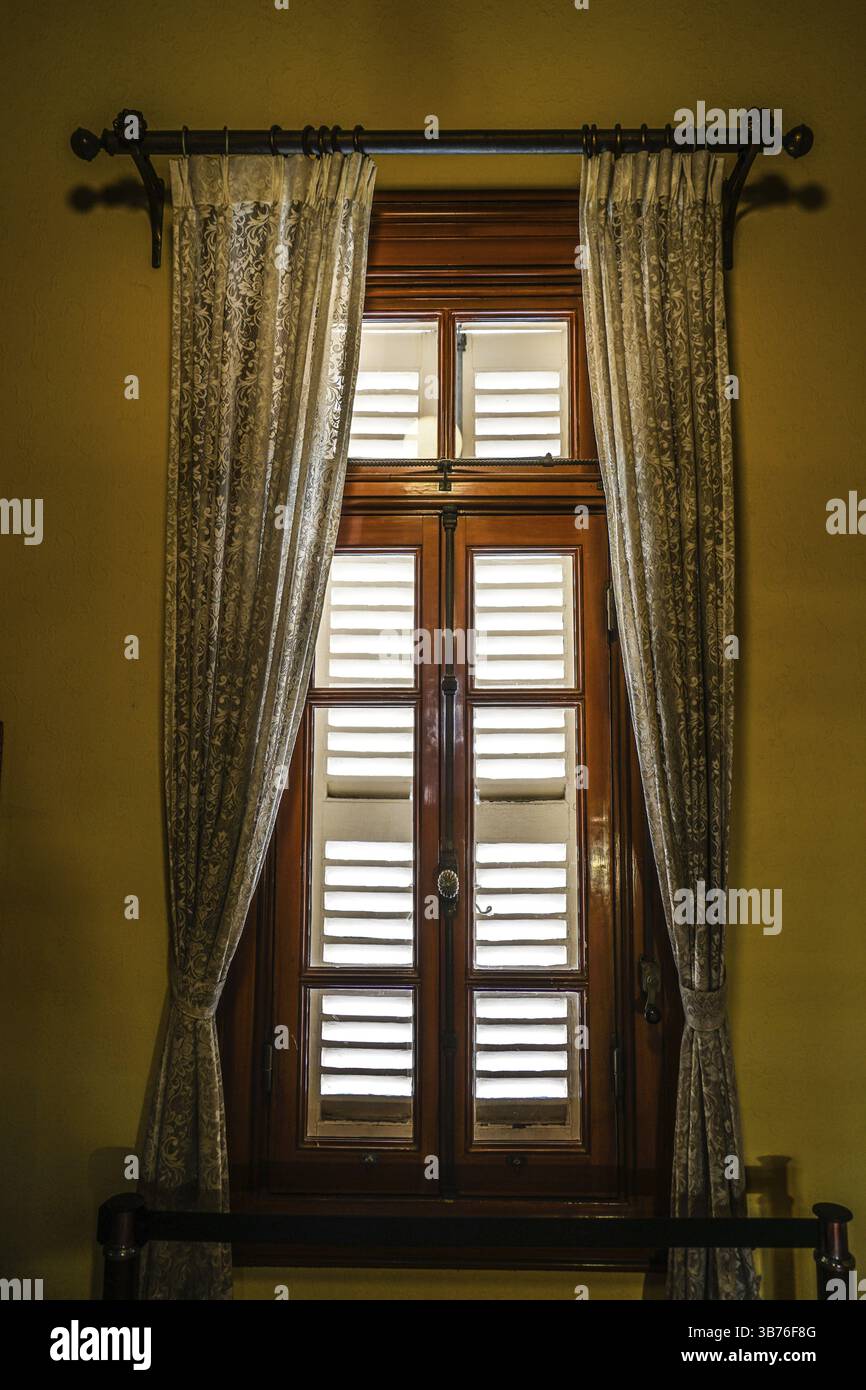 La fenêtre du manoir. Lieu de tournage : zone métropolitaine de Tokyo Banque D'Images