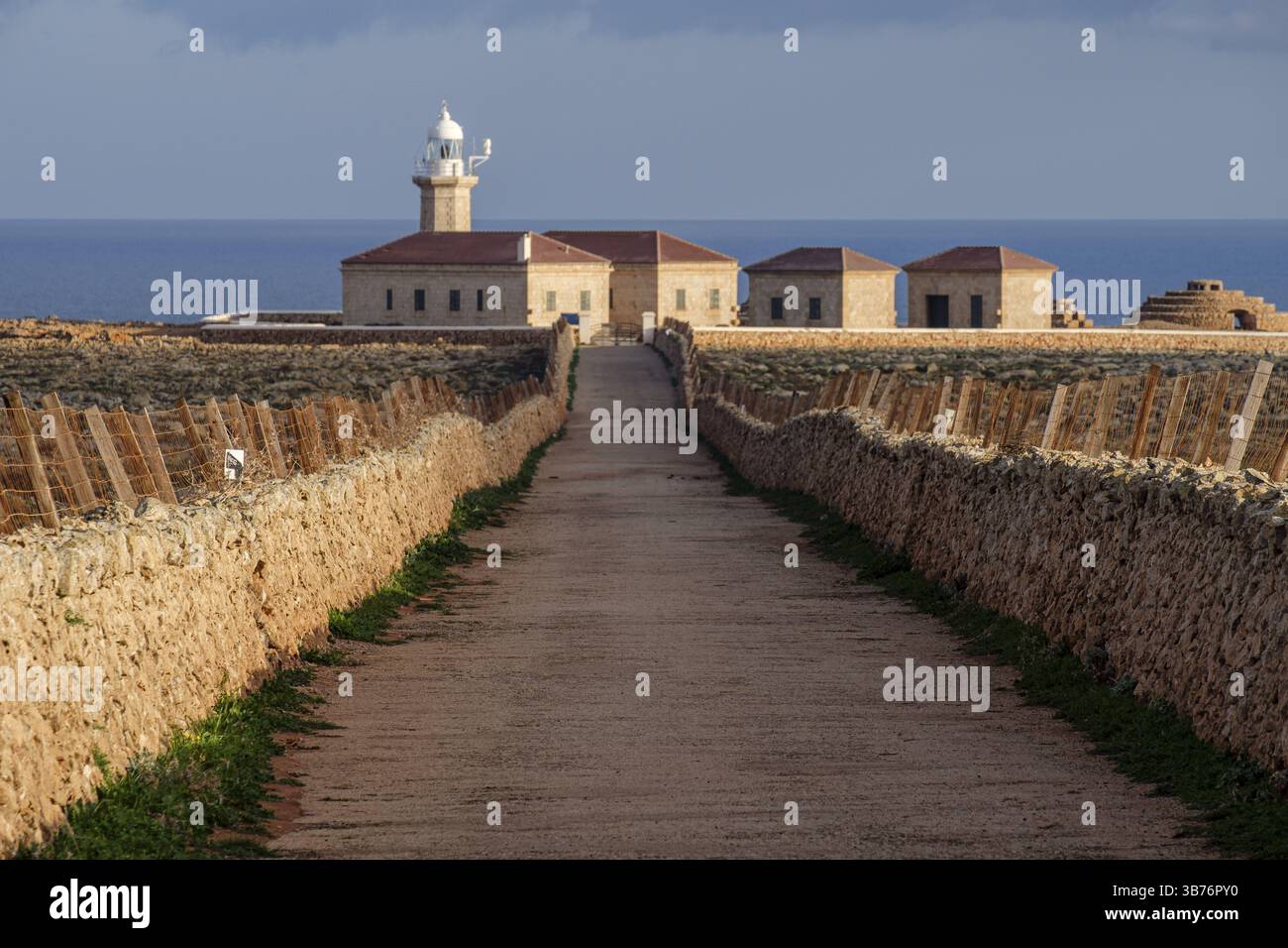 Phare de Punta Nati cape, Ciutadella, Minorque, Îles Baléares, Espagne, Europe Banque D'Images
