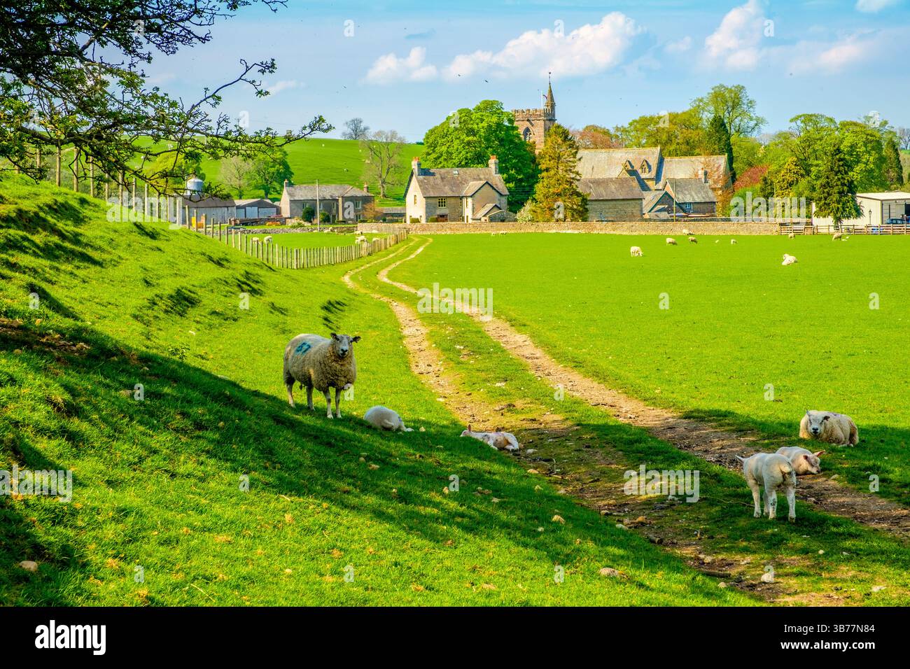 Le joli village de Crosby Ravensworth dans la vallée d'Eden, Cumbria Banque D'Images
