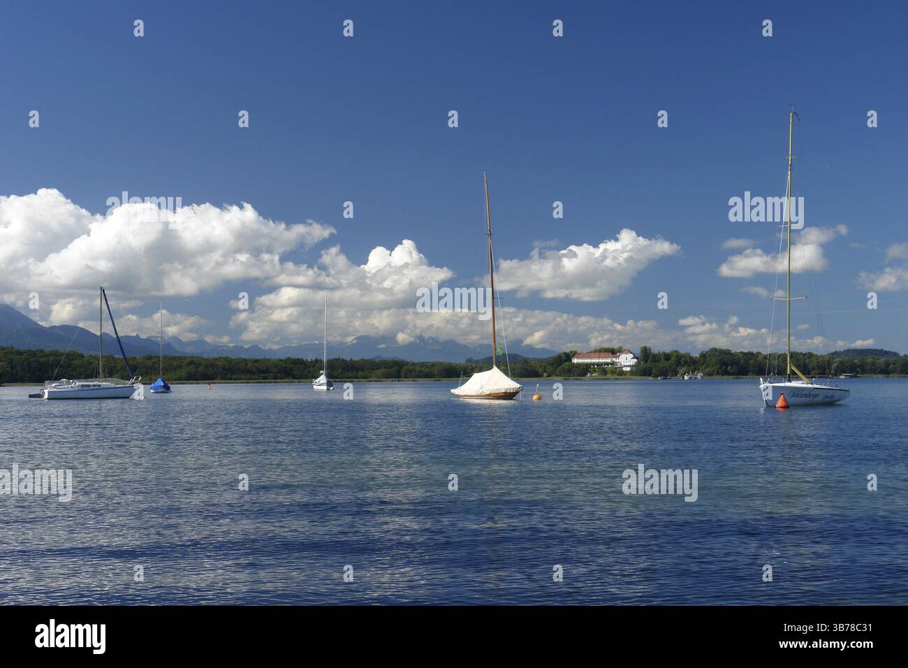 Nuages sur le Chiemsee Banque D'Images