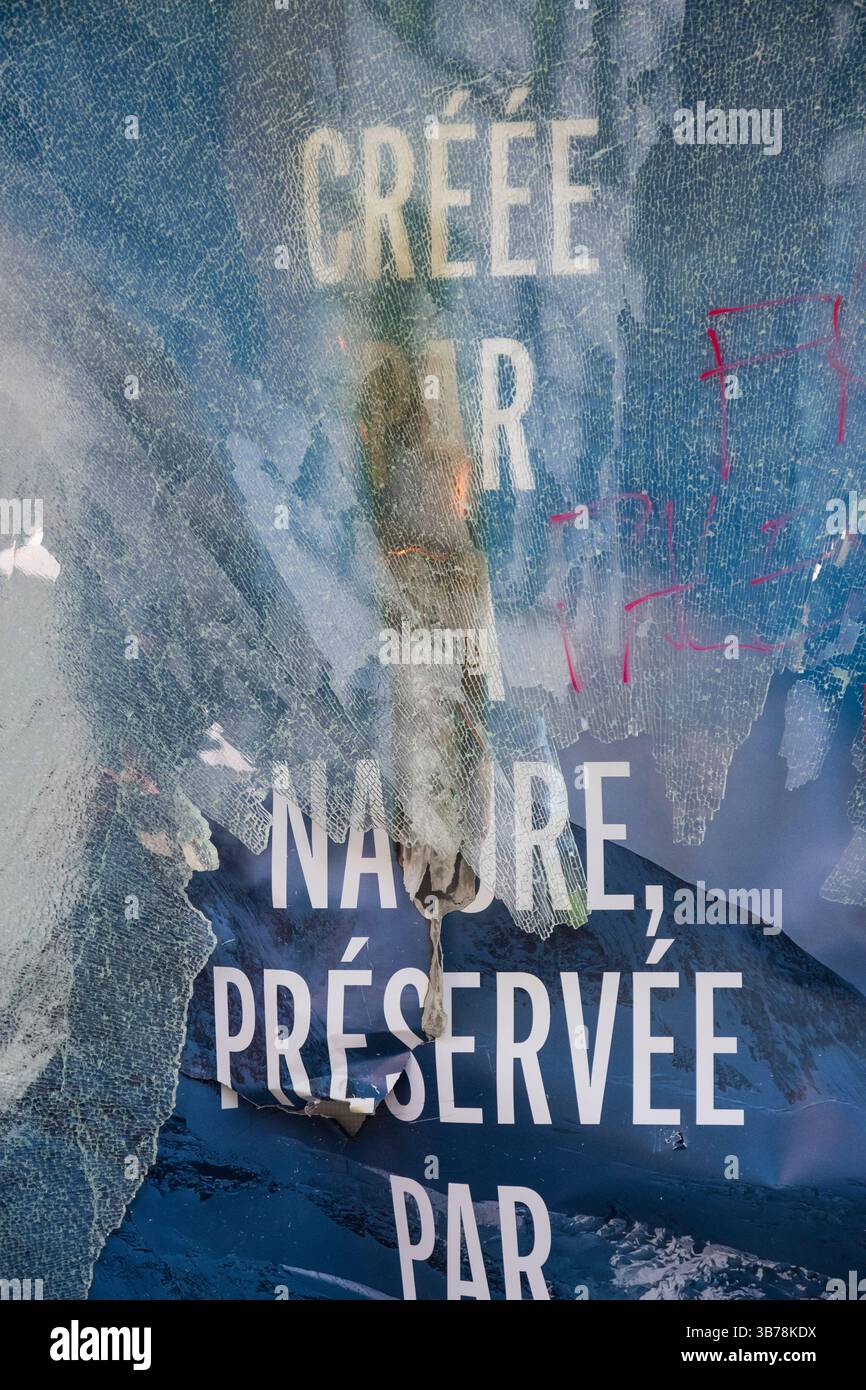 Paris,France.05-01-2025.plus de 100,000 personnes ont défilé dans les rues de Paris pour protester et célébrer la Journée internationale des travailleurs Banque D'Images