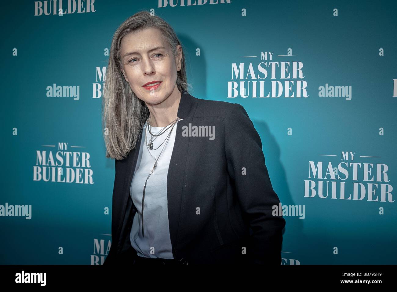 Gina McKee assiste à la première mondiale de « My Master Builder », la nouvelle pièce de Lila Raicek au Wyndham’s Theatre, Londres, Royaume-Uni Banque D'Images
