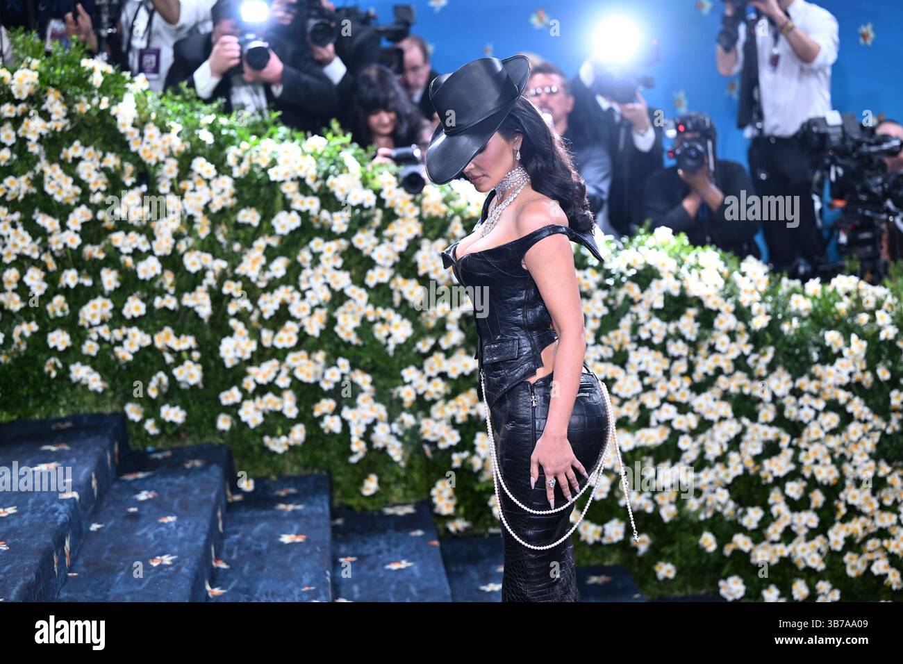 Kim Kardashian participant au Metropolitan Museum of Art costume Institute Benefit Gala 2025 à New York, États-Unis. Date de la photo : lundi 5 mai 2025. Banque D'Images