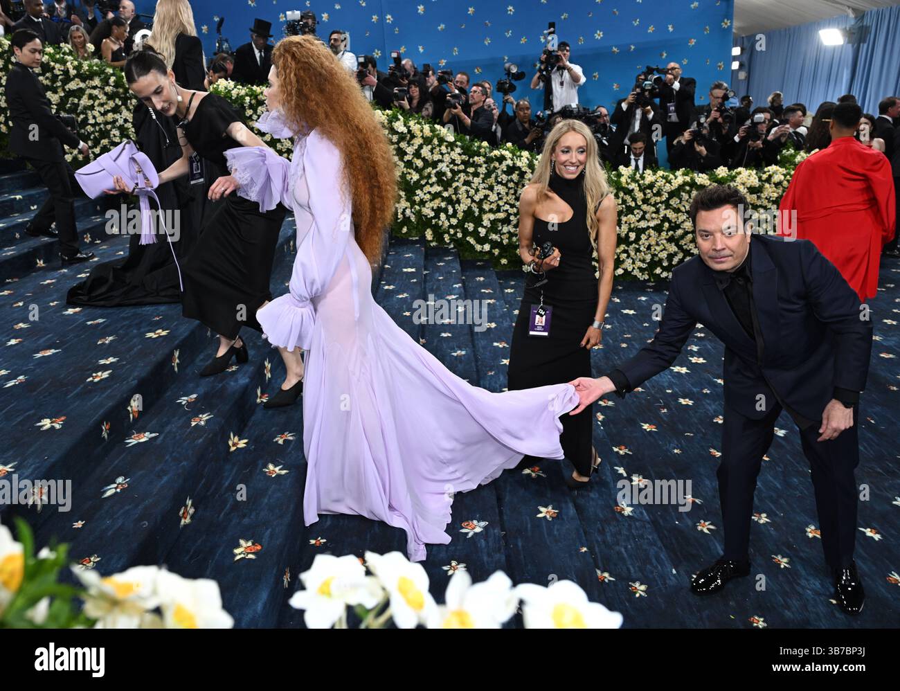 New York, États-Unis. 5 mai 2025. Natasha Lyonne et Jimmy Fallon au Gala du bénéfice de l'Institut costume 2025 célébrant l'ouverture de l'exposition Superfine, Tailoring Black style. Tenue au Metropolitan Museum of Art. Crédit : Doug Peters/EMPICS/Alamy Live News Banque D'Images