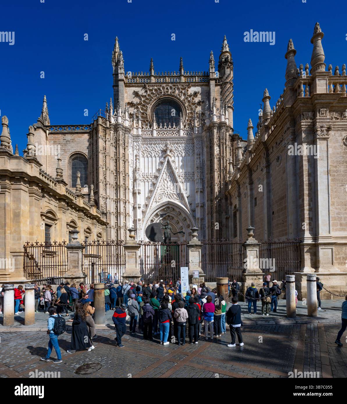 Extérieur de la cathédrale de Séville la plus grande cathédrale gothique du monde, Andalousie, Espagne Banque D'Images