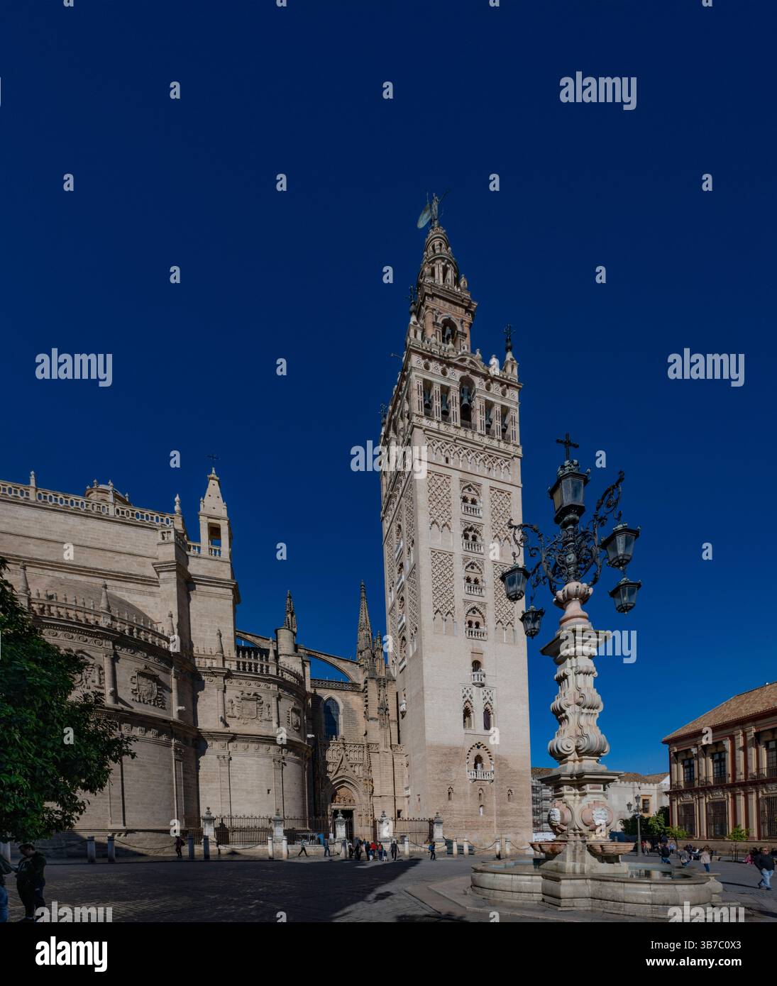 Extérieur de la cathédrale de Séville la plus grande cathédrale gothique du monde, Andalousie, Espagne Banque D'Images