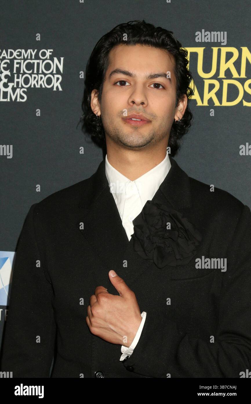 4 février 2024, Burbank, CA, USA : LOS ANGELES - 4 février : Xolo Mariduena aux Saturn Awards 2024 au Burbank Convention Center le 4 février 2024 à Burbank, CA. (Crédit image : © Kathy Hutchins via ZUMA Press Wire) Banque D'Images