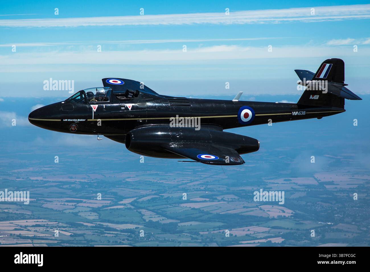 Le Gloster Meteor T7, immatriculé WA638, est un avion à réaction britannique utilisé après la seconde Guerre mondiale. Connu pour être le premier chasseur à réaction britannique à entrer en service, il a été une étape importante dans l'histoire de l'aviation et continue d'être exposé dans divers musées de l'aviation. Banque D'Images
