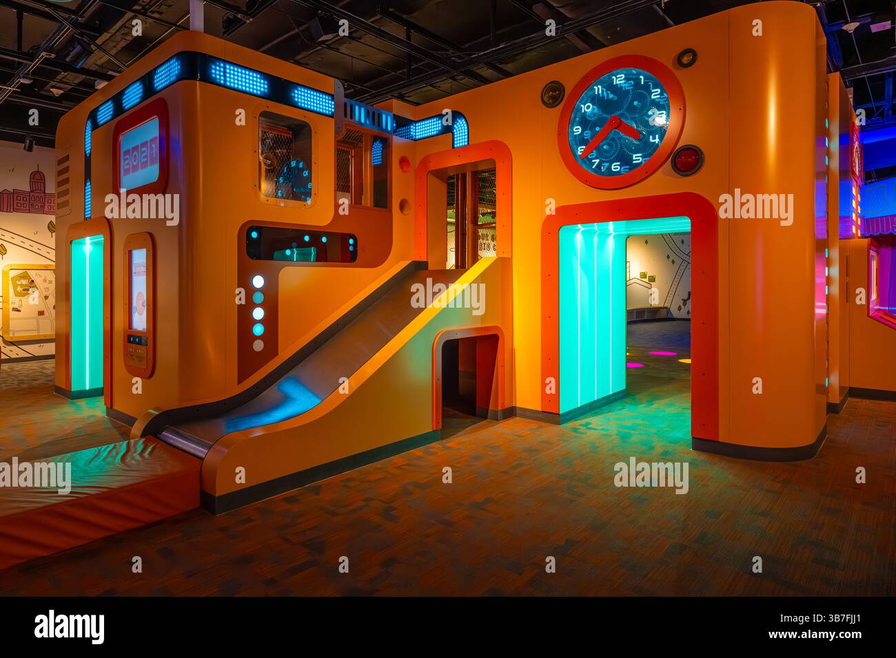 Aire de jeux et toboggan Time machine au Goizueta Children's Experience au centre historique d'Atlanta à Buckhead, Atlanta, Géorgie. (ÉTATS-UNIS) Banque D'Images