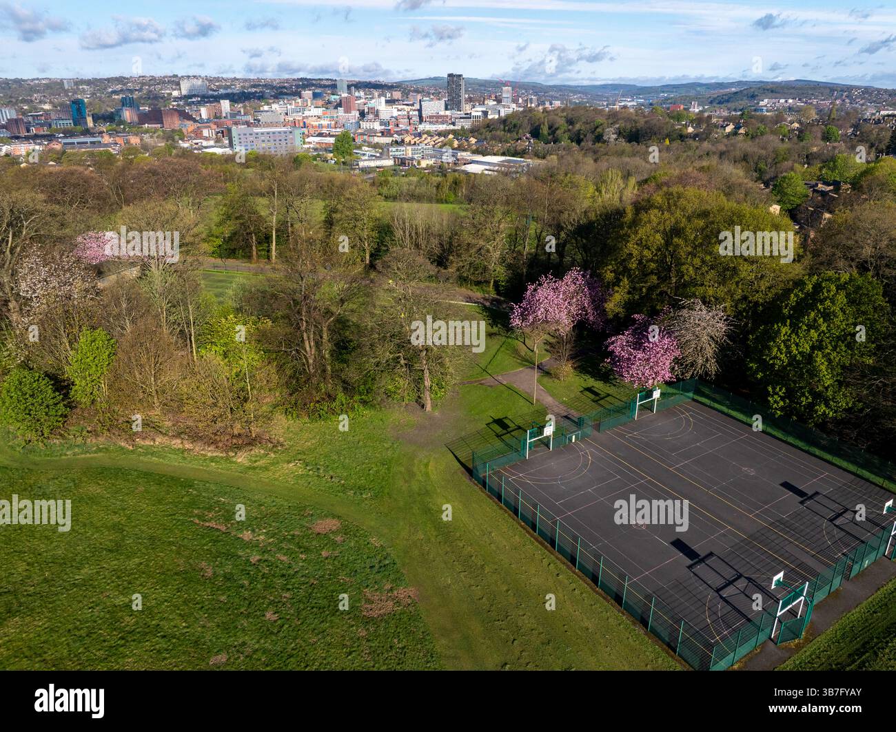 Image aérienne panoramique du paysage urbain de Sheffield depuis le point de vue du Norfolk Heritage Park Banque D'Images