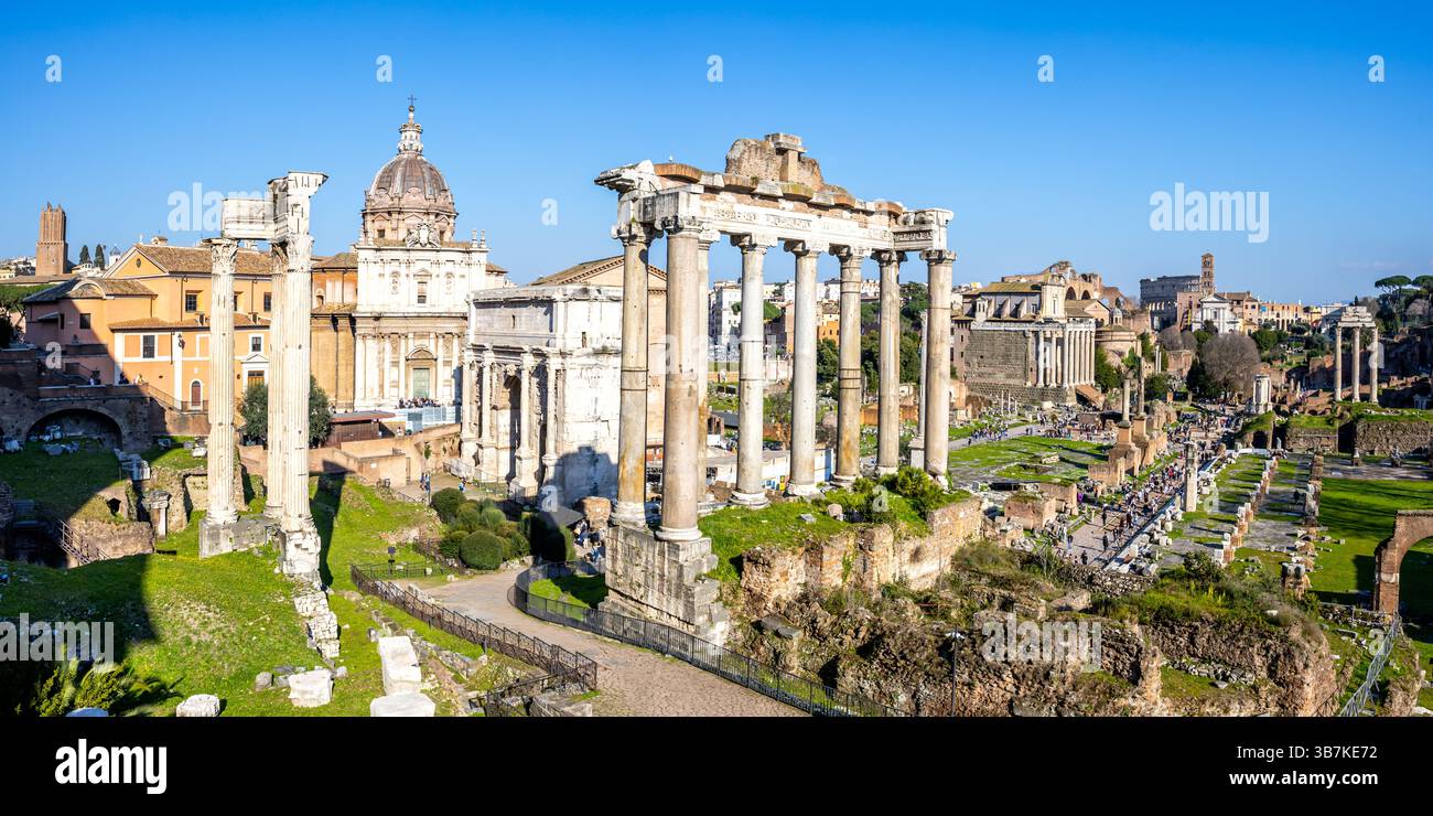 Rome Forum Romanum ancienne ville historique temple ruines panorama en Italie Banque D'Images