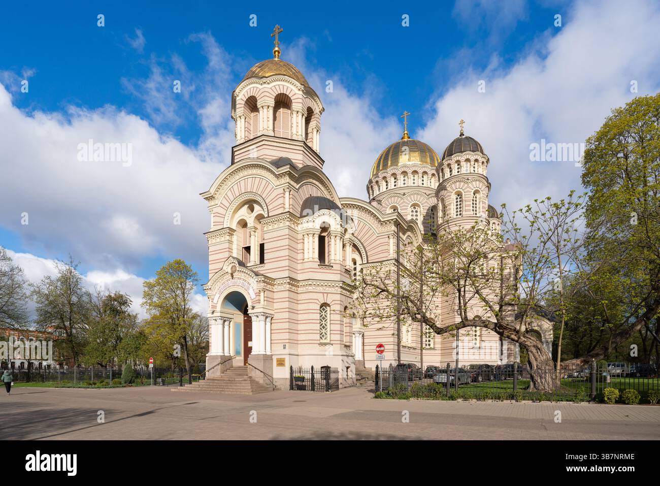 Cathédrale de la Nativité du Christ, église orthodoxe néo-byzantine à Riga, Lettonie Banque D'Images