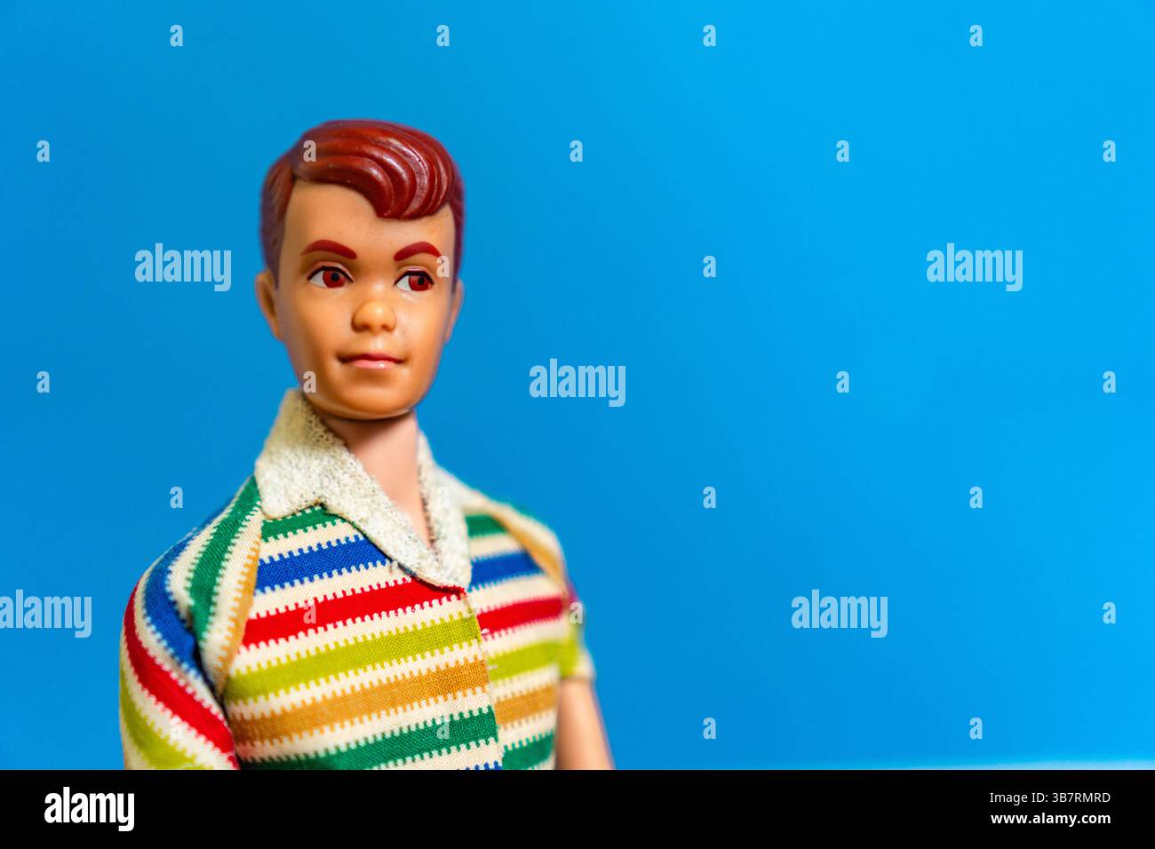Boston, ma, US-6 mai 2025 : Cute vintage poupée Allan, l'une de la série de poupées Barbie. Allan est le petit ami de Midge. Banque D'Images