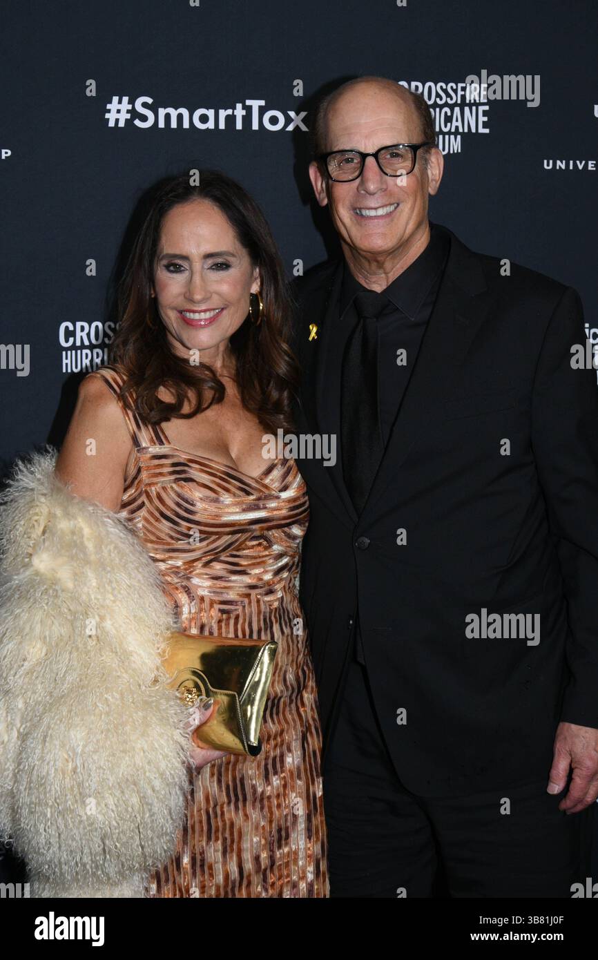 4 février 2024, Los Angeles, CA, États-Unis : Bruce et Claudia Resnikoff assistent à la GRAMMY After Party de Universal Music Group au Nya Studios le 4 février 2024 à Los Angeles, Californie. (Crédit image : © Annie Lesser/imageSPACE via ZUMA Press Wire) Banque D'Images