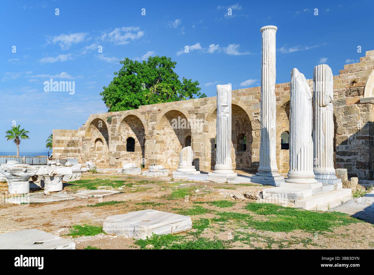 Impressionnantes ruines du temple d'Apollon à Side, Turquie Banque D'Images