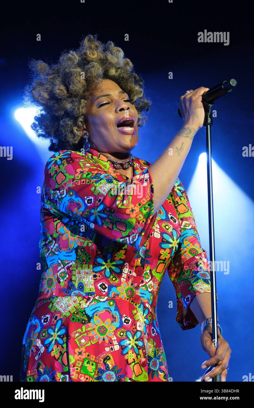 Macy Gray se produit au Cheltenham Jazz Festival, Royaume-Uni. 5 mai 2025 Banque D'Images