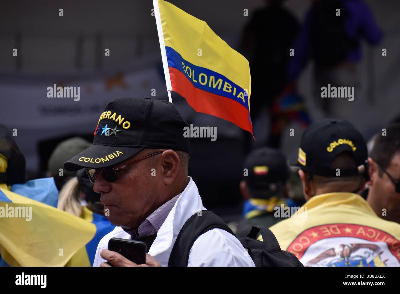 18 octobre 2023, Bogota, Cundinamarca, Colombie : des vétérans de l'armée colombienne manifestent contre le gouvernement du président colombien Gustavo Petro le 18 octobre 2023. (Crédit image : © Cristian Bayona/LongVisual via ZUMA Press Wire) Banque D'Images