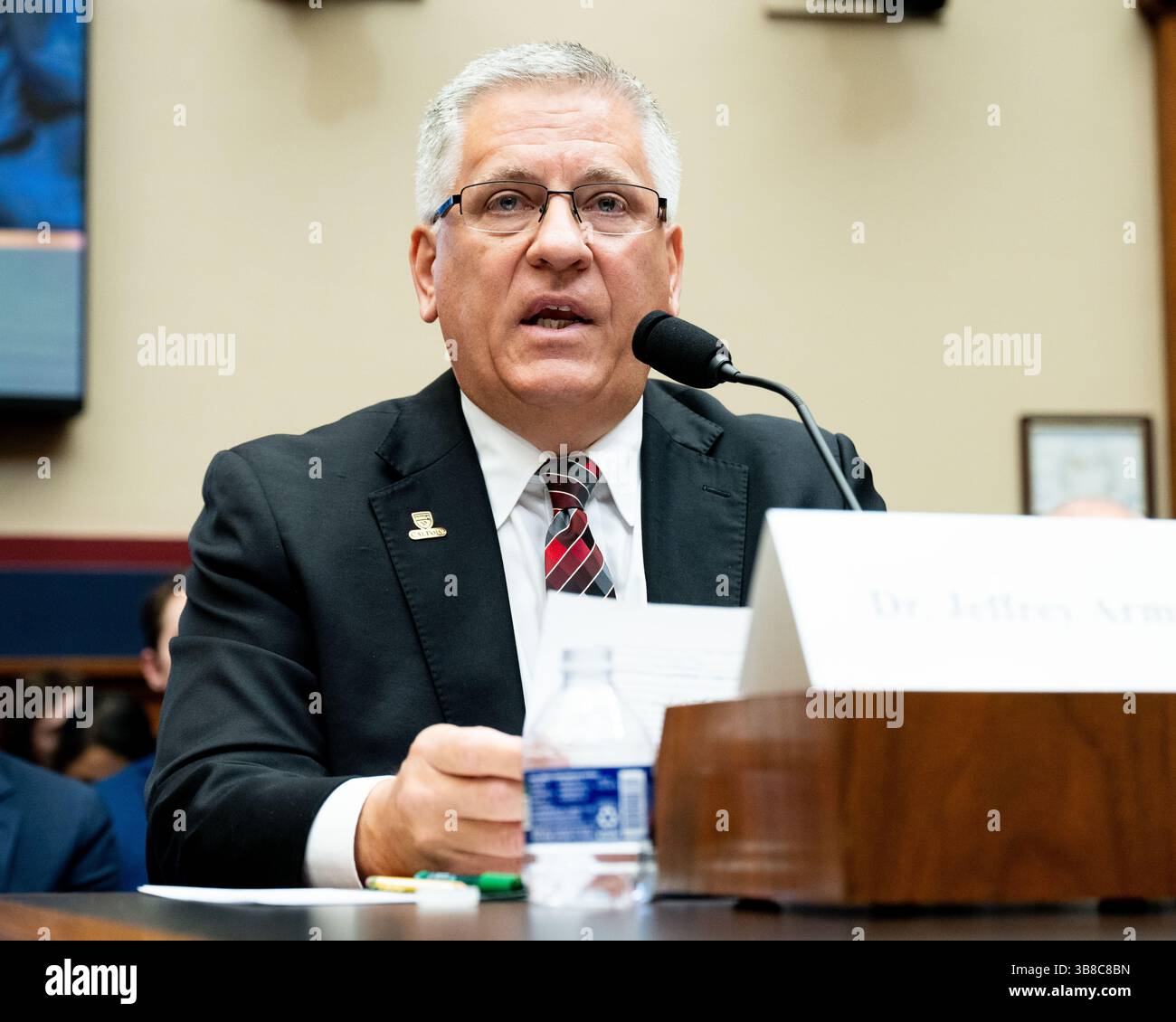 Washington, États-Unis. 07 mai 2025. Dr Jeffrey Armstrong, président, California Polytechnic State University (San Luis Obispo), s'exprimant lors d'une audition du Comité de la Chambre sur l'éducation et la main-d'œuvre au Capitole des États-Unis à Washington, DC (photo de Michael Brochstein/Sipa USA) crédit : Sipa USA/Alamy Live News Banque D'Images