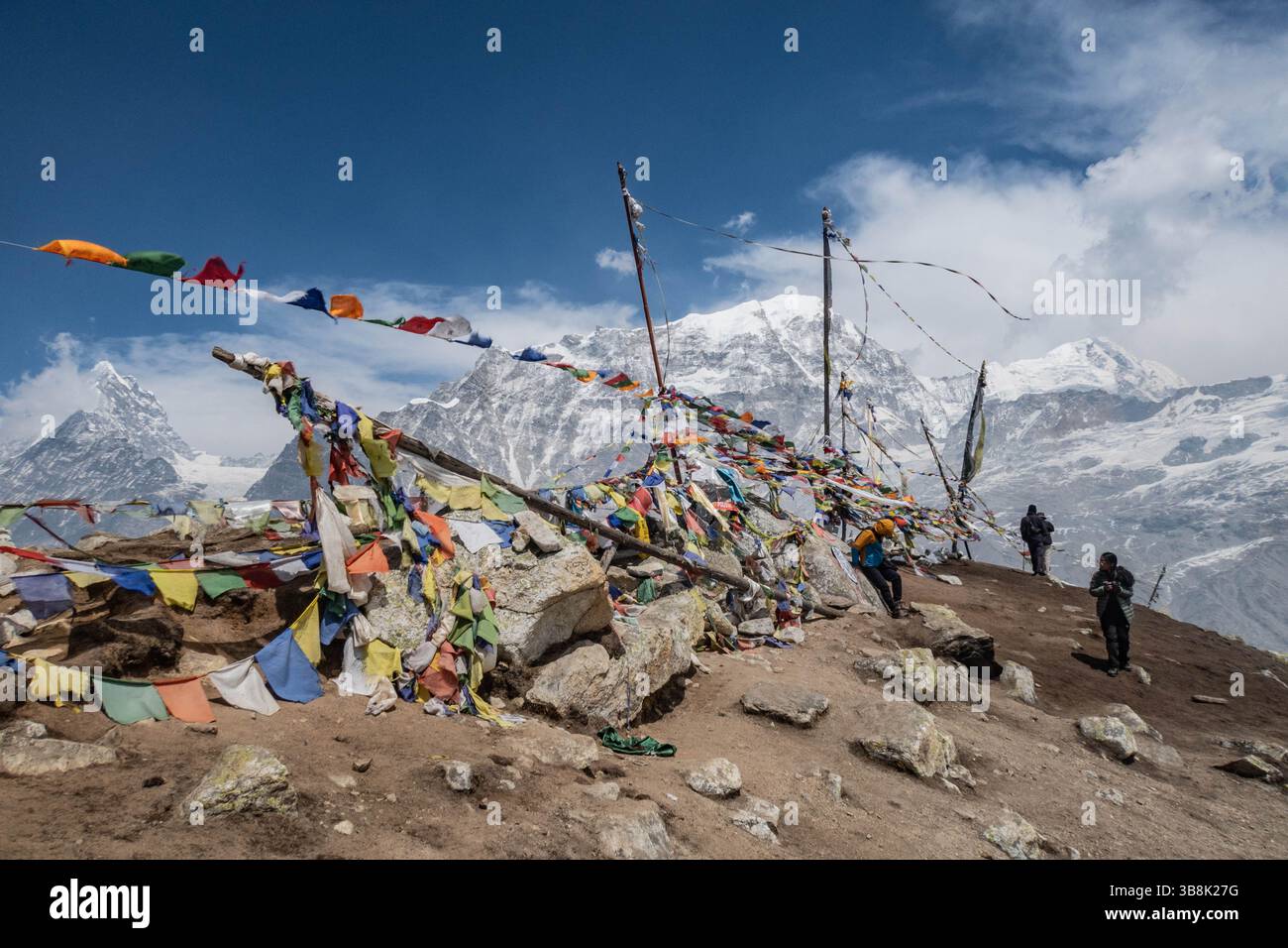 Vue imprenable depuis le sommet de Tsergo Ri, parc national de Langtang, Kyanjin Gompa, Népal Banque D'Images