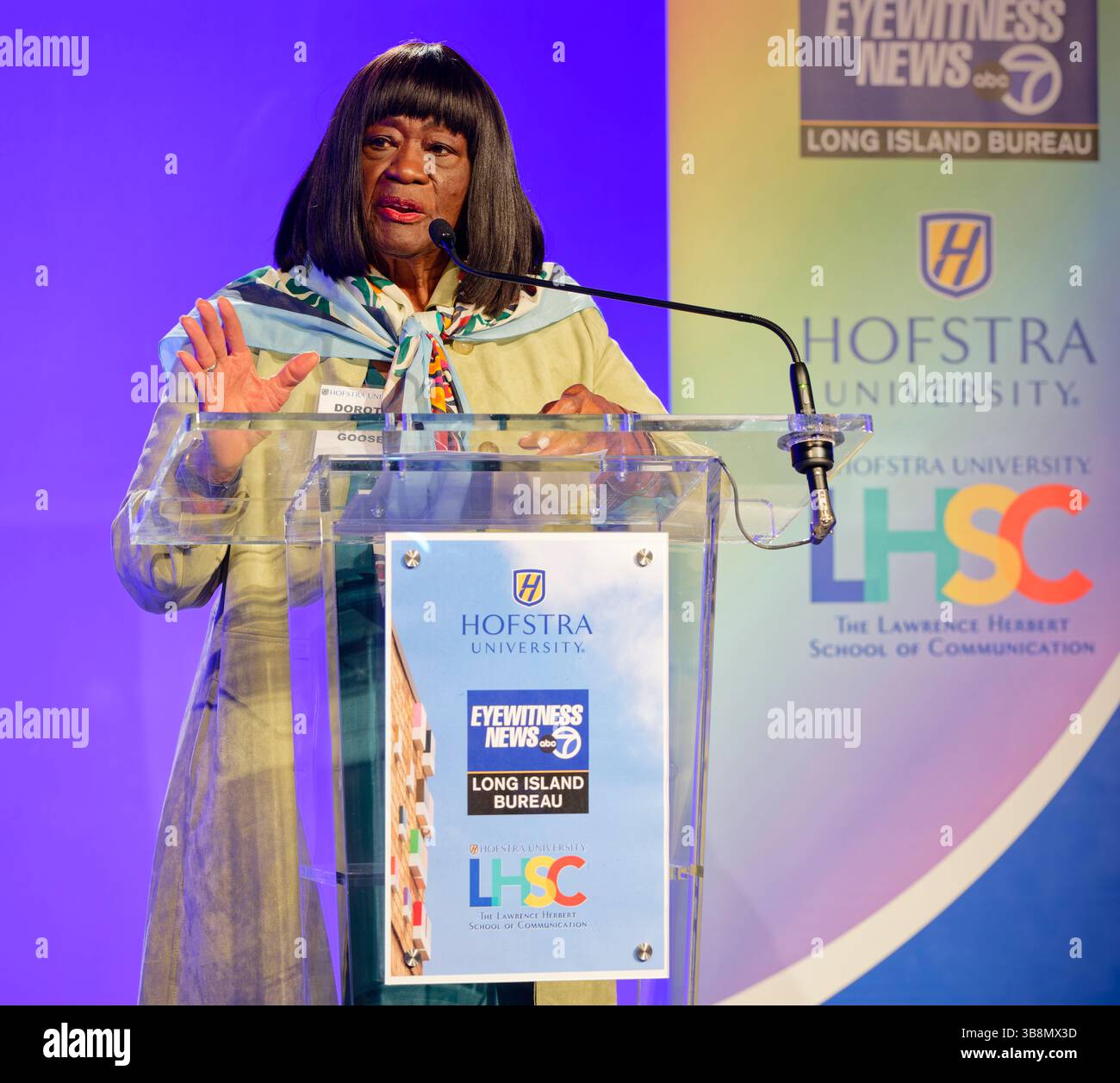 4 mai 2022, Hempstead, New York, États-Unis : DOROTHY L. GOOSBY, conseillère principale de la ville de Hempstead, District 1, prend la parole lors de la cérémonie d'ouverture du Bureau de WABC-TV long Island à l'Université Hofstra. (Crédit image : © Ann Parry/ZUMA Press Wire) Banque D'Images
