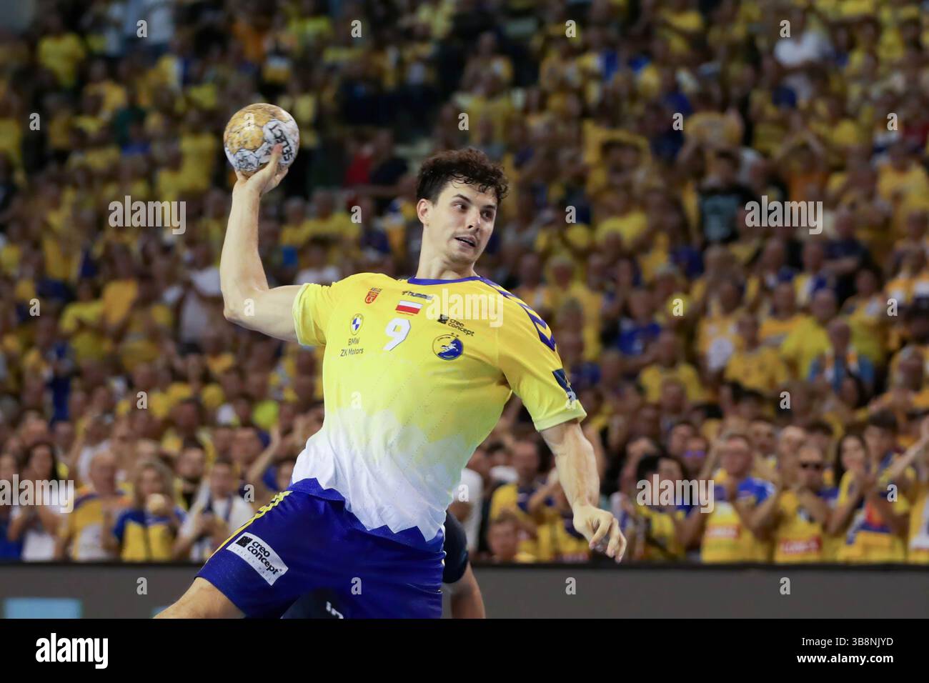 27 septembre 2023, Kielce, Pologne : Szymon sicko d'Industria Kielce vu en action lors du match de Ligue des Champions de l'EHF entre Industria Kielce et le Paris Saint-Germain Handball au Hala Legionów à Kielce. Scores finaux ; Industria Kielce 29 : 30 Paris Saint-Germaint. (Crédit image : © Grzegorz Wajda/SOPA images via ZUMA Press Wire) Banque D'Images