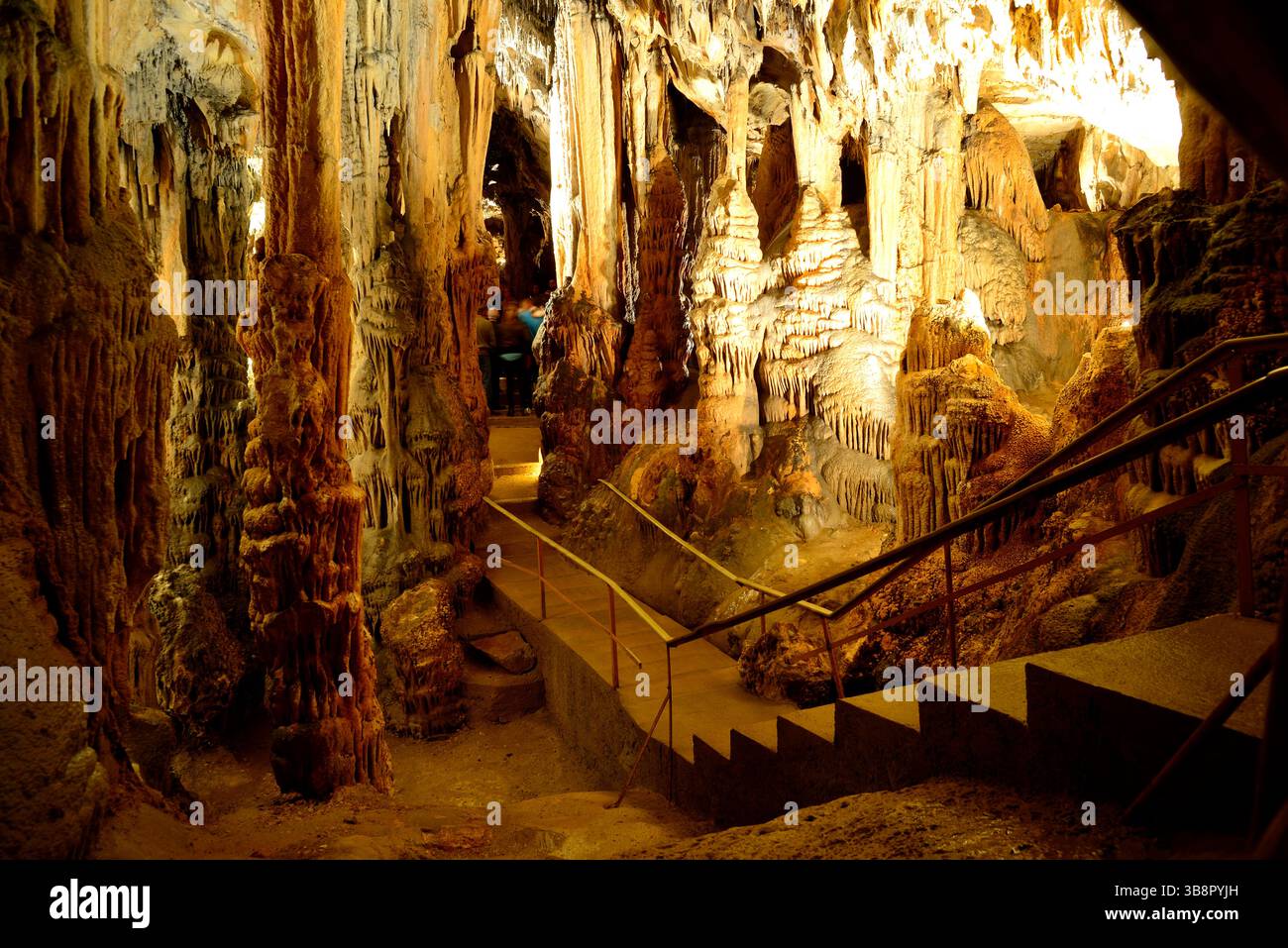 Grotte de Limousis, Languedoc-Rousillon, France Banque D'Images