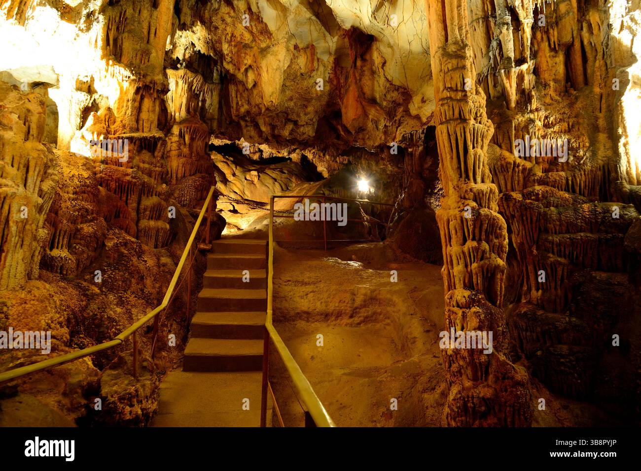 Grotte de Limousis, Languedoc-Rousillon, France Banque D'Images