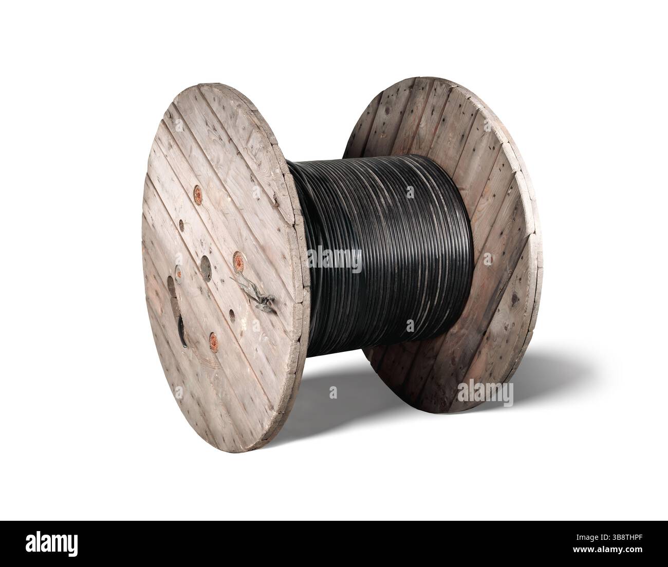 Bobine de câble en bois isolée à fibre optique. Grand tambour en bois de câble de tube lâche de 1000 M. Mise à niveau Internet haut débit ou installation de fibre optique dans le bâtiment Banque D'Images