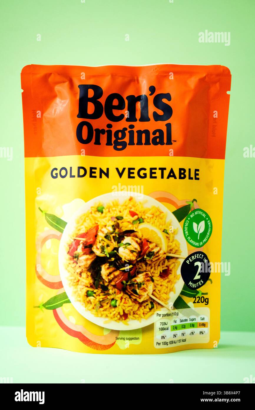 Londres Royaume-Uni, 08 mai 2025, Bens Golden Vegetable Easy Cook Microwave Rice Cooking ingrédient Banque D'Images