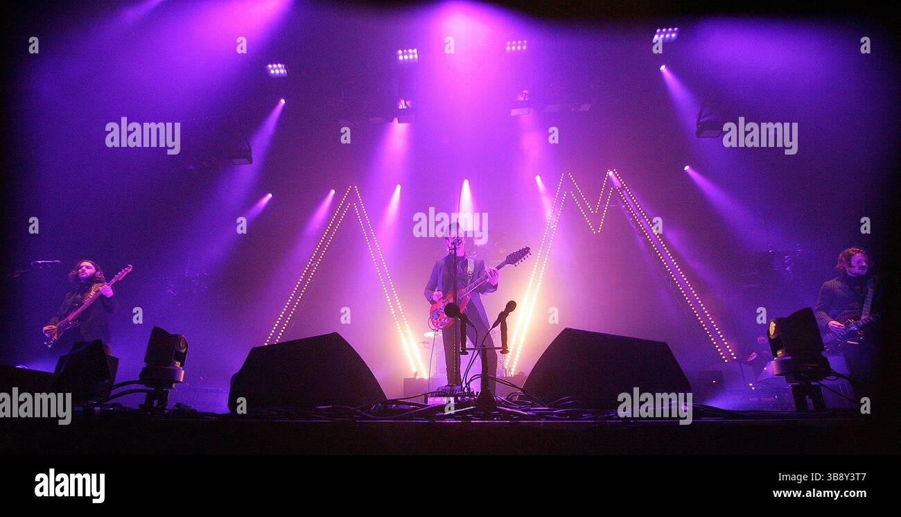 18 novembre 2013, Sheffield, Royaume-Uni : Arctic Monkeys se produisant à Sheffield Arena. (Crédit image : © Glenn Ashley/ZUMA Press Wire) Banque D'Images 18 novembre 2013, Sheffield, Royaume-Uni : Arctic Monkeys se produisant à Sheffield Arena. (Crédit image : © Glenn Ashley/ZUMA Press Wire) Banque D'Images