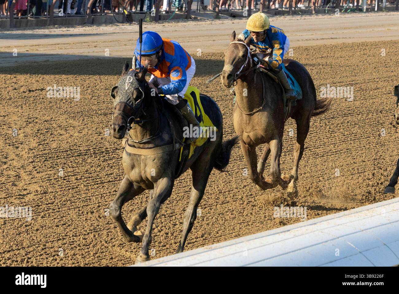 15 juillet 2023, Saratoga Springs, NY, USA : Yo Yo Candy (4) monté par Angel Castillo remporte les Sanford Stakes (3e année) à Saratoga Race course à Saratoga Springs, New York le 15 juillet 2023. Gary Johnson/Eclipse Sportswire/CSM (crédit image : © Gary Johnson/CSM via ZUMA Press Wire) Banque D'Images