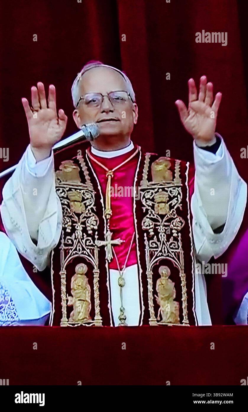 Foto aus Life Übertragung RTL oder ZDF Papstwahl am 08.05.2025 aus ROM- *** photo de Life broadcast RTL ou ZDF élection papale le 08 05 2025 de Rome Banque D'Images