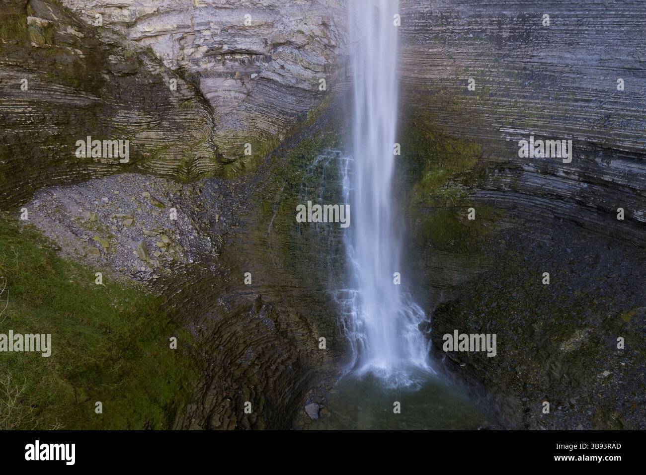 Cascade de Gujuli, Urcabustaiz, Alava, Espagne Banque D'Images