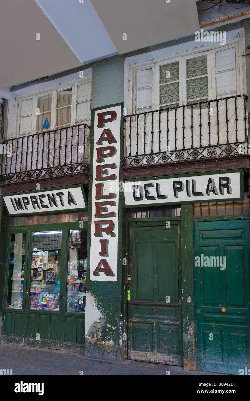 Ancien magasin dans la rue principale Mayor à Palencia, Castilla y Leon, Espagne Banque D'Images