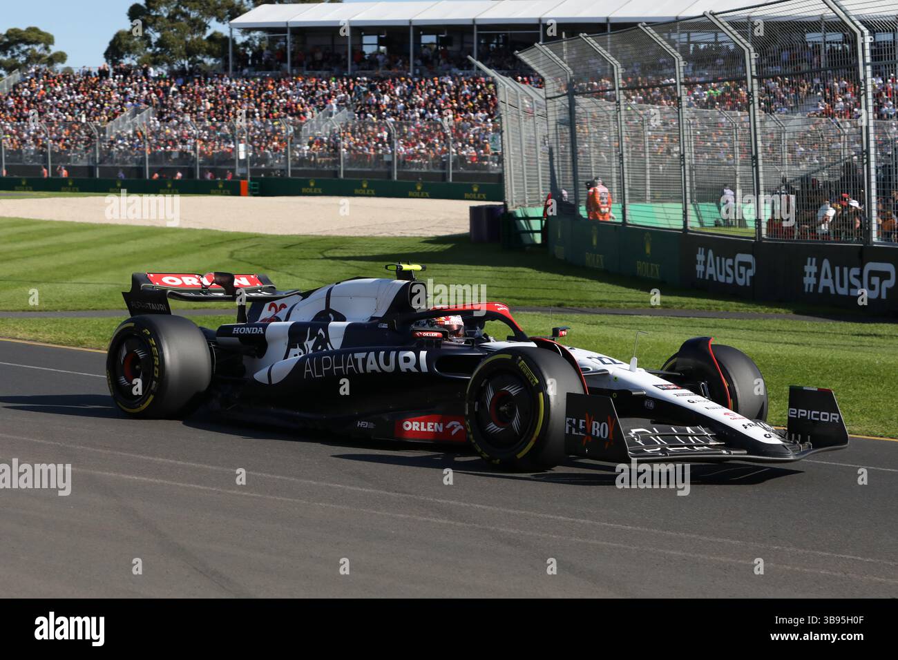 2 avril 2023 : YUKI TSUNODA en piste lors du Grand Prix d'Australie de formule 1 2023 sur le circuit Albert Park de Melbourne le 2 avril 2023 à Melbourne, Australie (image crédit : © Christopher Khoury/Agence de presse australienne via ZUMA Wire) Banque D'Images