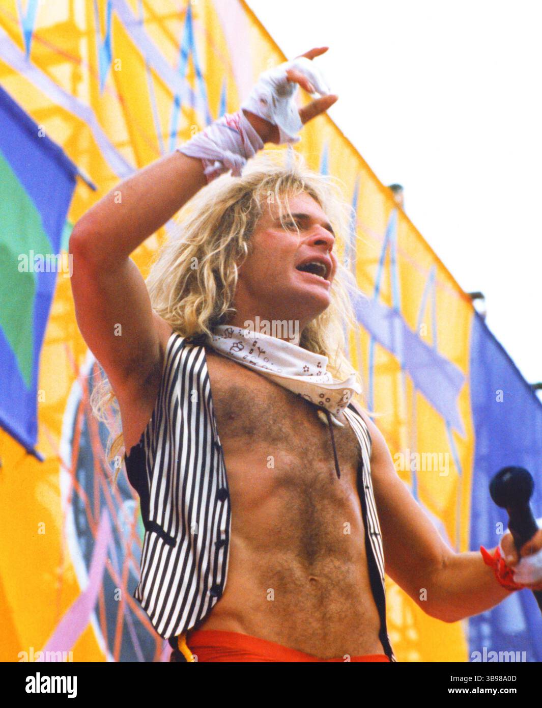 Ryoolong Rith David lee roth 1981 Banque de photographies et d’images à haute ...