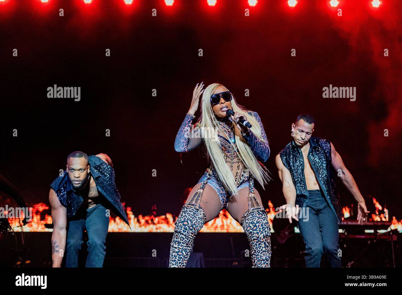 29 décembre 2022, Jacksonville, Floride, États-Unis : MARY J BLIGE se produit au Vystar Veterans Memorial Arena (crédit image : © D'avril Grant/ZUMA Press Wire) Banque D'Images
