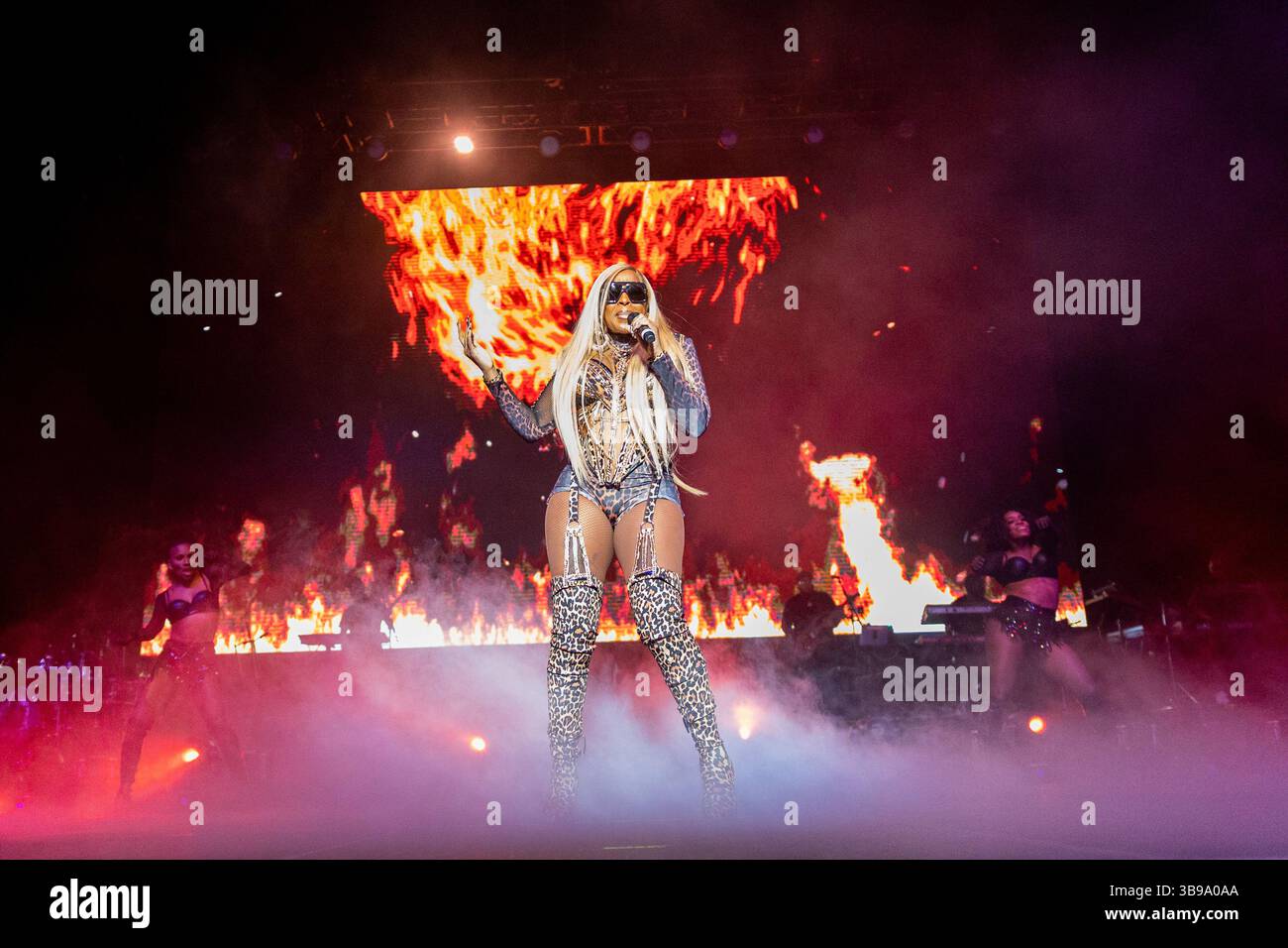 29 décembre 2022, Jacksonville, Floride, États-Unis : MARY J BLIGE se produit au Vystar Veterans Memorial Arena (crédit image : © D'avril Grant/ZUMA Press Wire) Banque D'Images