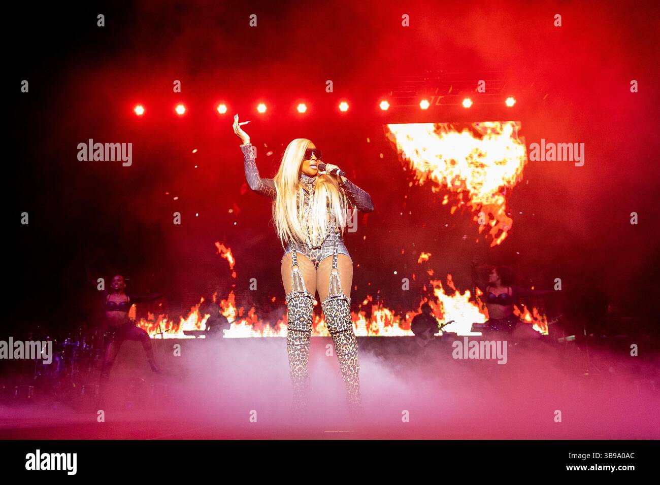 29 décembre 2022, Jacksonville, Floride, États-Unis : MARY J BLIGE se produit au Vystar Veterans Memorial Arena (crédit image : © D'avril Grant/ZUMA Press Wire) Banque D'Images