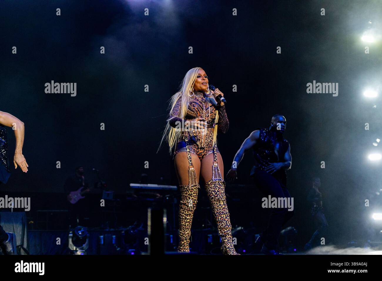 29 décembre 2022, Jacksonville, Floride, États-Unis : MARY J BLIGE se produit au Vystar Veterans Memorial Arena (crédit image : © D'avril Grant/ZUMA Press Wire) Banque D'Images