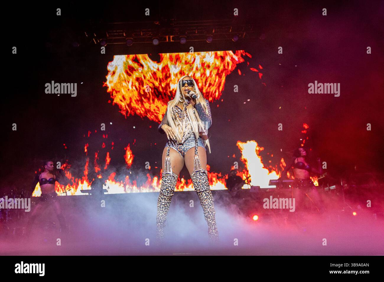 29 décembre 2022, Jacksonville, Floride, États-Unis : MARY J BLIGE se produit au Vystar Veterans Memorial Arena (crédit image : © D'avril Grant/ZUMA Press Wire) Banque D'Images