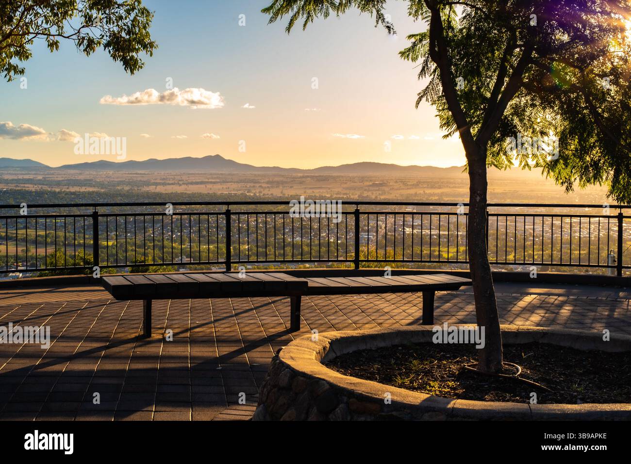 Coucher de soleil sur Tamworth depuis Oxley Lookout Banque D'Images