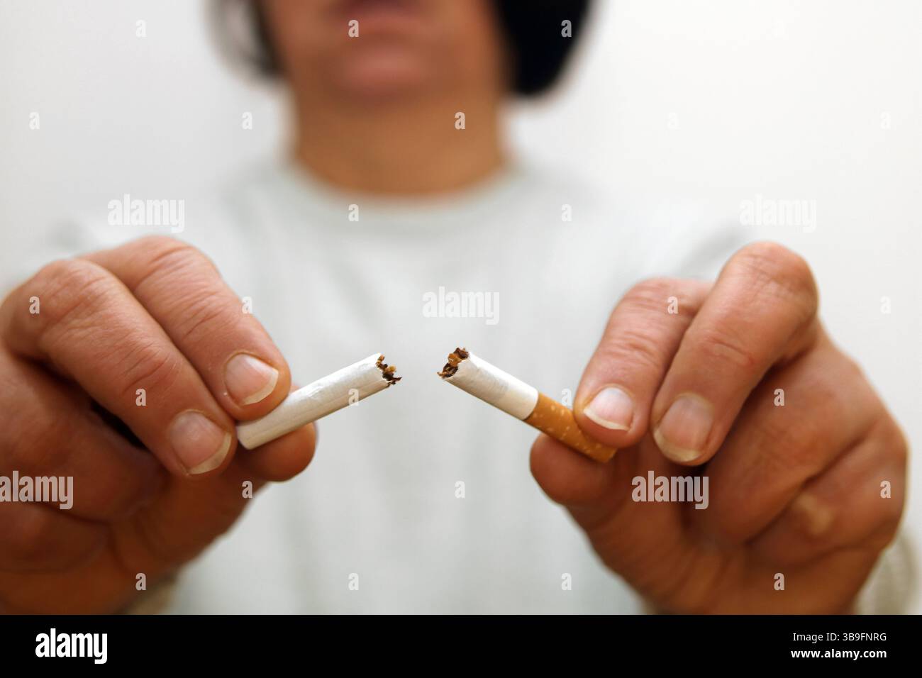 La bonne résolution pour arrêter de fumer Banque D'Images