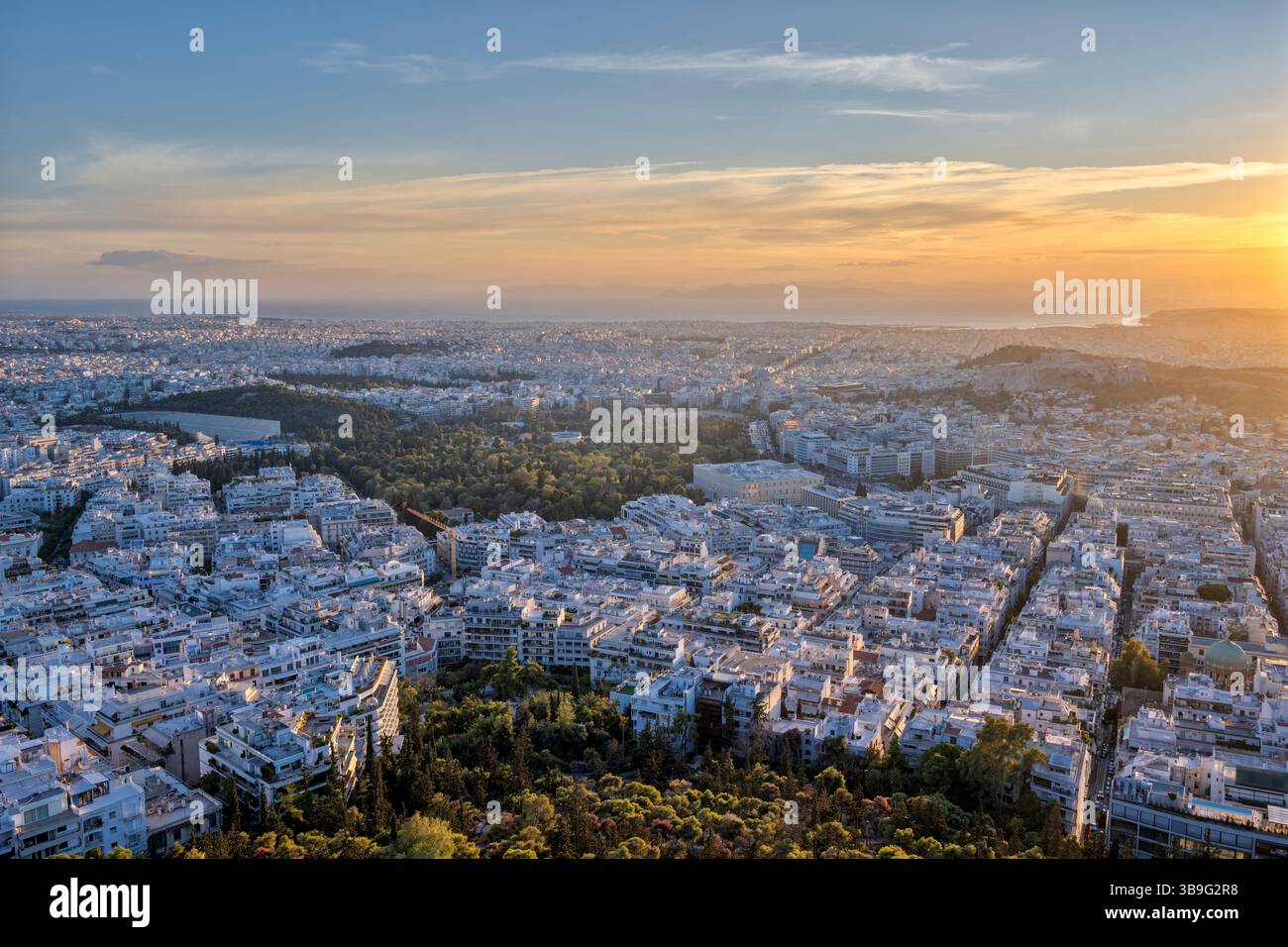 Athènes, Grèce, Europe. Vue d'Athènes avec l'Acropole depuis la colline de Lycabette Banque D'Images