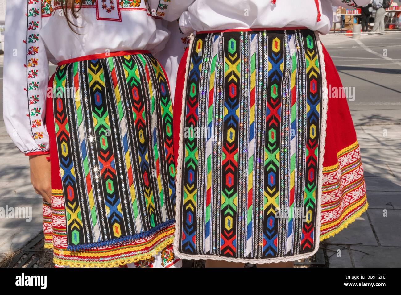 Bulgarie, détail du costume national bulgare des femmes Banque D'Images